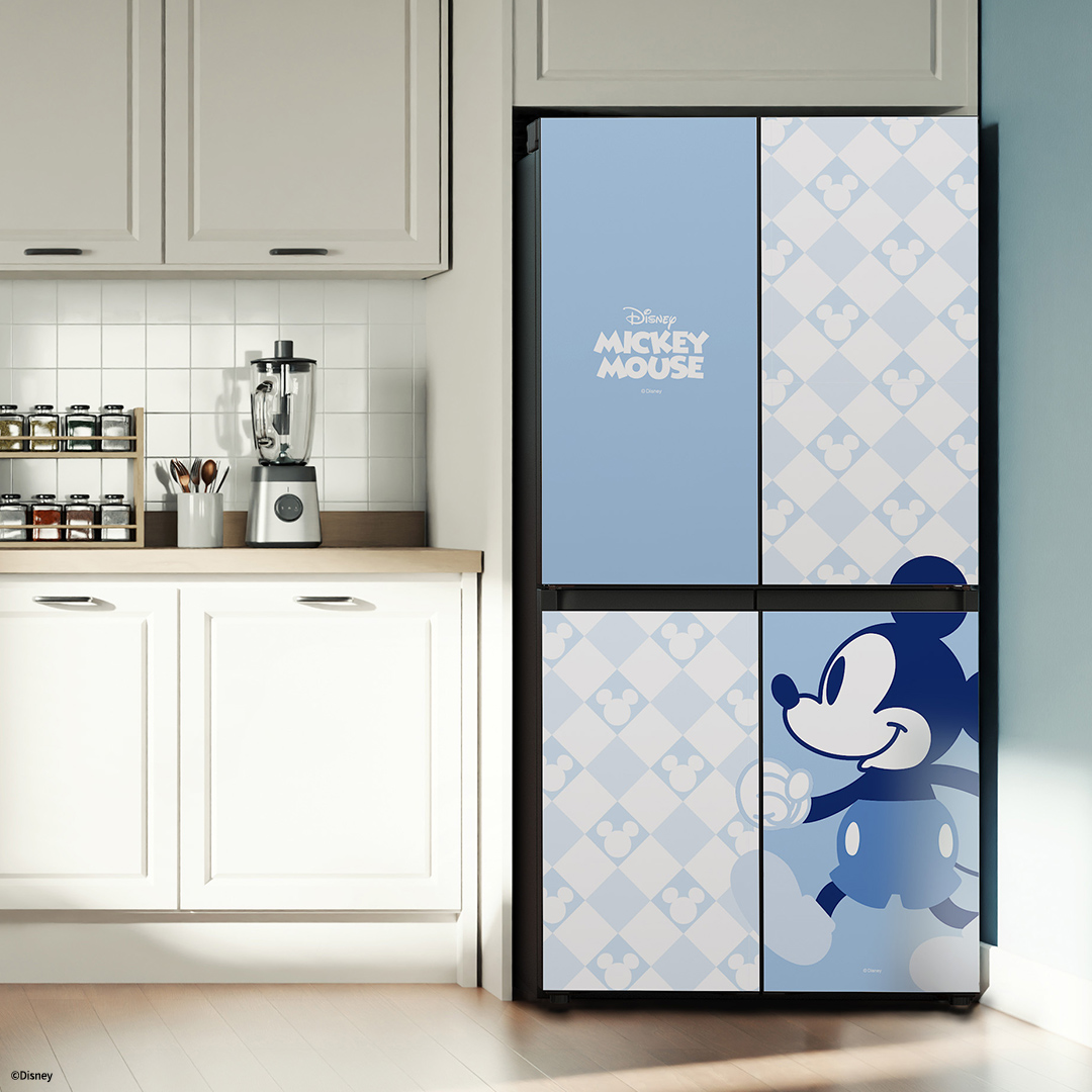 삼성 냉장고 디즈니 X BEPOKE 에디션 4도어 키친핏 (미키마우스 블루) 597L (RF60C90R1AP)